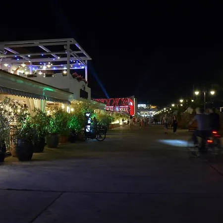 Unbeatable Location - New Lux By Flat Mаnager 瓦爾納